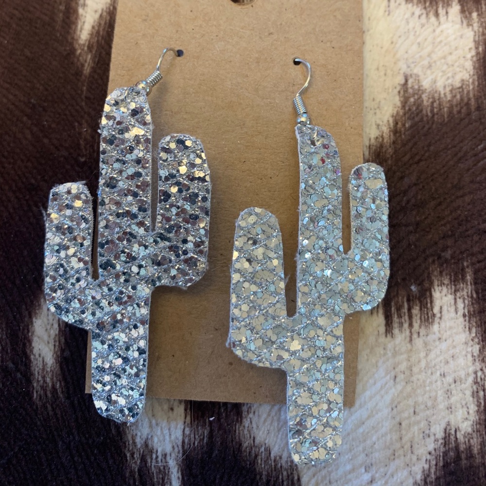 Silver cactus earrings.